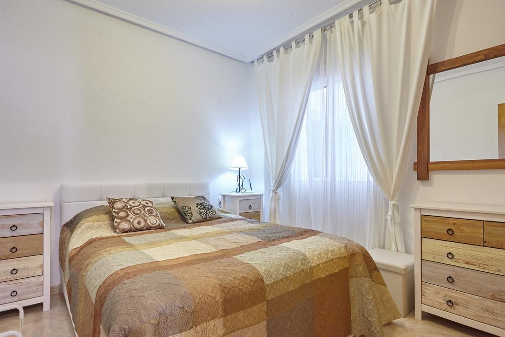 Lenas Apartments Pedro Lorca Torrevieja Exteriör bild