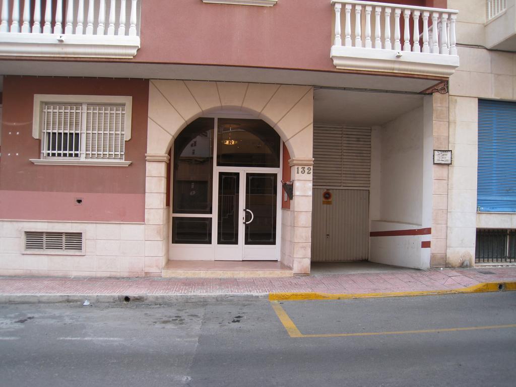 Lenas Apartments Pedro Lorca Torrevieja Exteriör bild